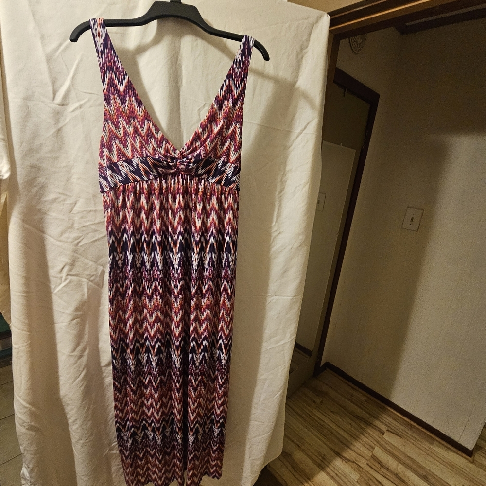 AB Studio Vibrant Chevron Maxi Dress